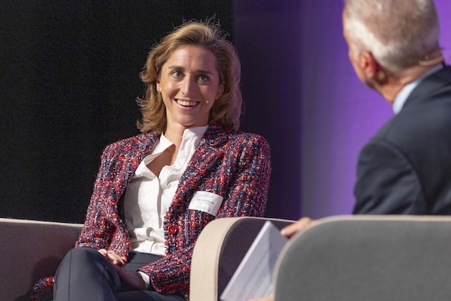 Finance Forum Liechtenstein 2026, Bild aufgenommen im Vaduzersaal in Vaduz am 29.04.2026 - Georgine Roesle, Beraterin Egon Zehnder und Reto Lipp Moderator (v.l.) FOTO & COPYRIGHT: DANIEL SCHWENDENER